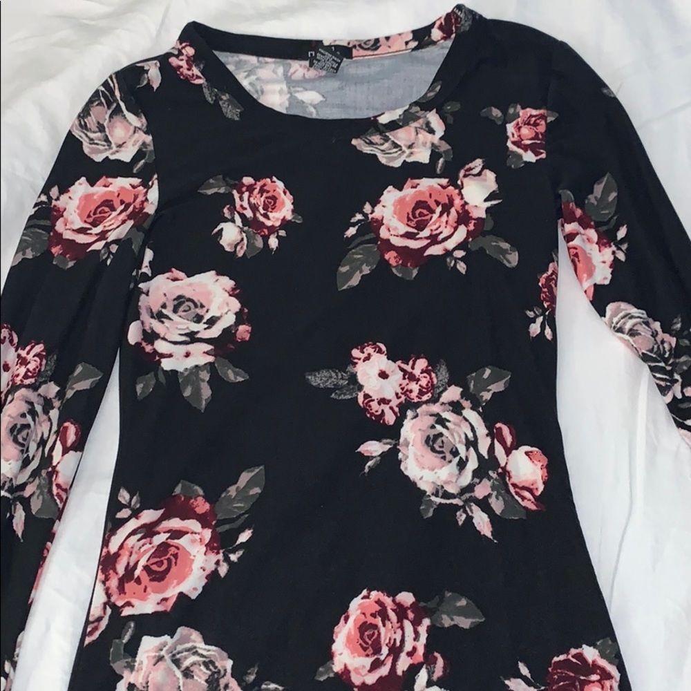 Rue 21 Black Floral Print Long Sleeve
